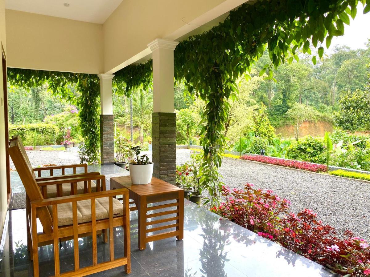 מונאר Flower Valley Plantation Homestay מראה חיצוני תמונה